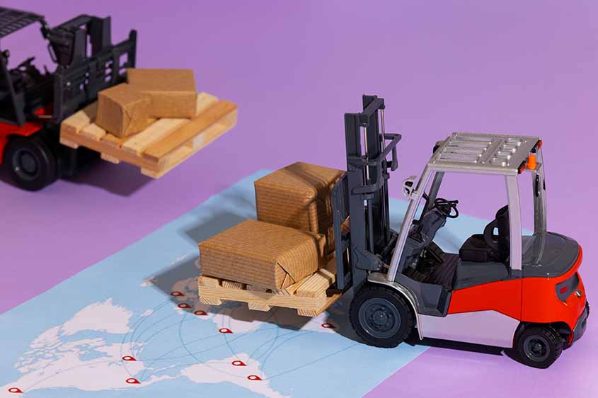 עיכוב סחורות במכס עקב חשד להפרת סימן מסחר או זכות יוצרים