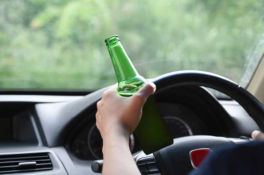 תהליכי הבדיקה שעובר נהג שנעצר בדרך בחשש לנהיגה בשכרות