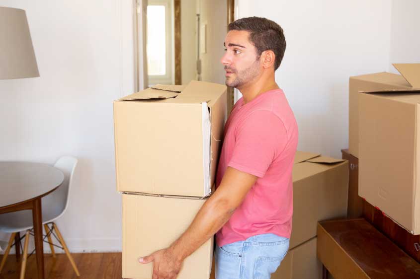 גם לעובדים הזרים מגיע מגורים ראויים