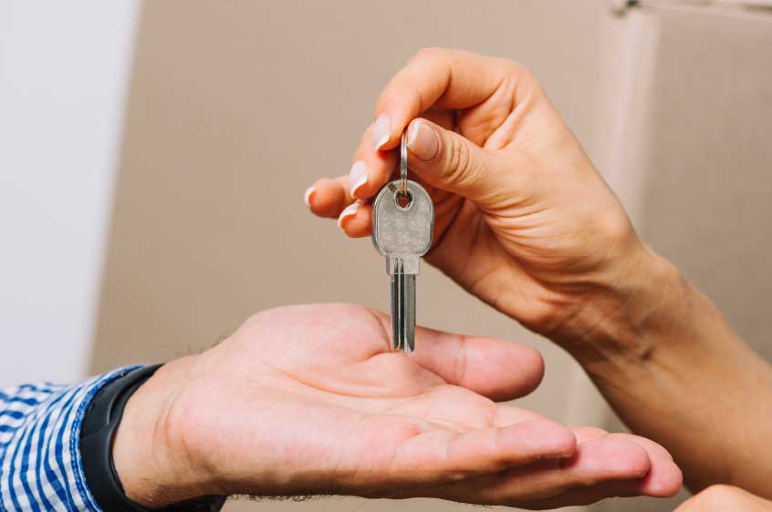 ביצוע פינוי מנכס עסקי חי