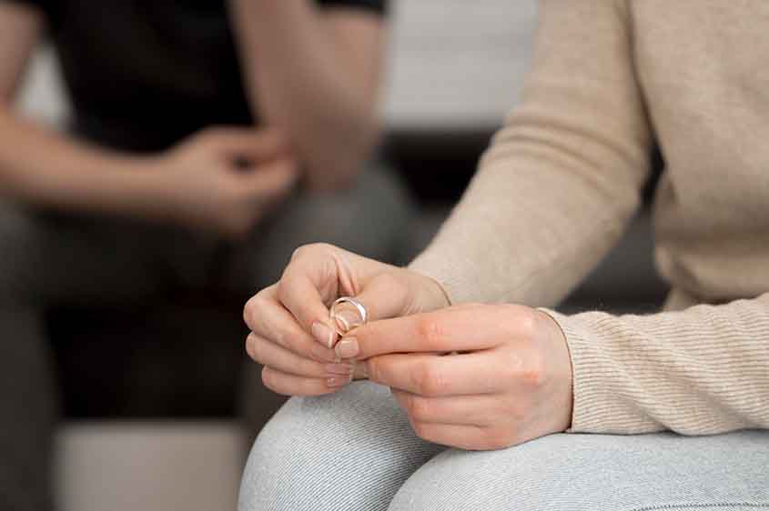 "החלטתי להתגרש! אני מנהלת רומן עם אישה"