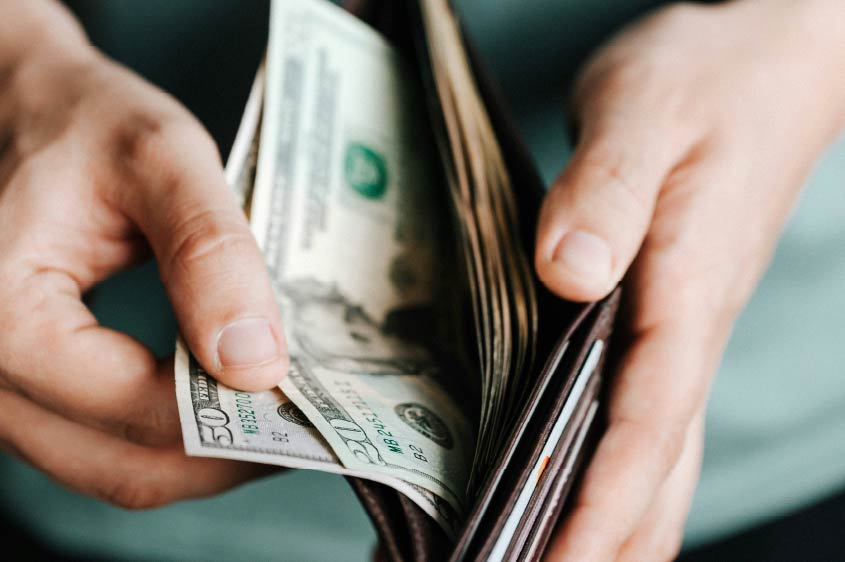 לא על לחם לבדו תחייה האישה – מזונות אישה