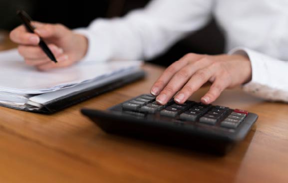 מה הפיצוי המגיע לי במקרה של הפרת חוזה עבודה על ידי המעסיק?